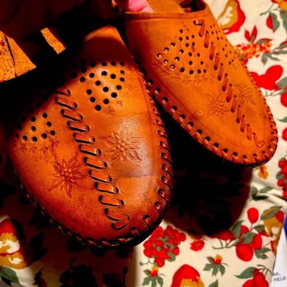 Men's Moroccan Leather Slippers, handmade, new, size 9.5-10 - Picture 2 of 6